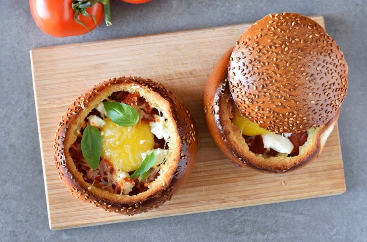 סירות לחמנייה במילוי שקשוקה