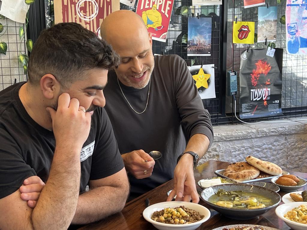 חומוסיית בין עזה לברלין